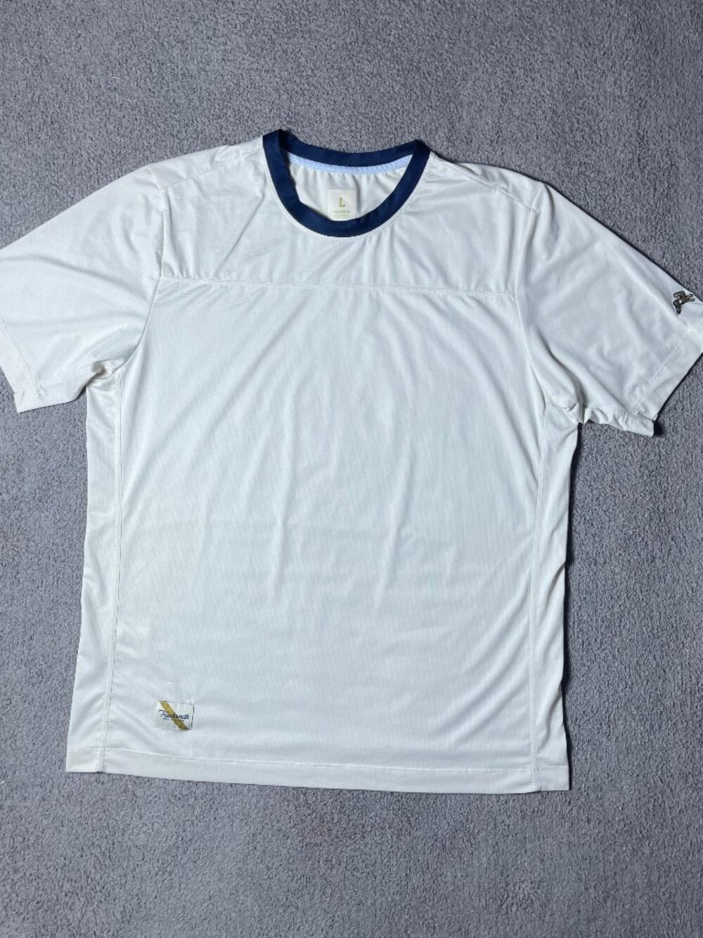 Tracksmith Towne Tee Ivory Blue Dri Fit Performance Run Gym T-Shirt Men's Large